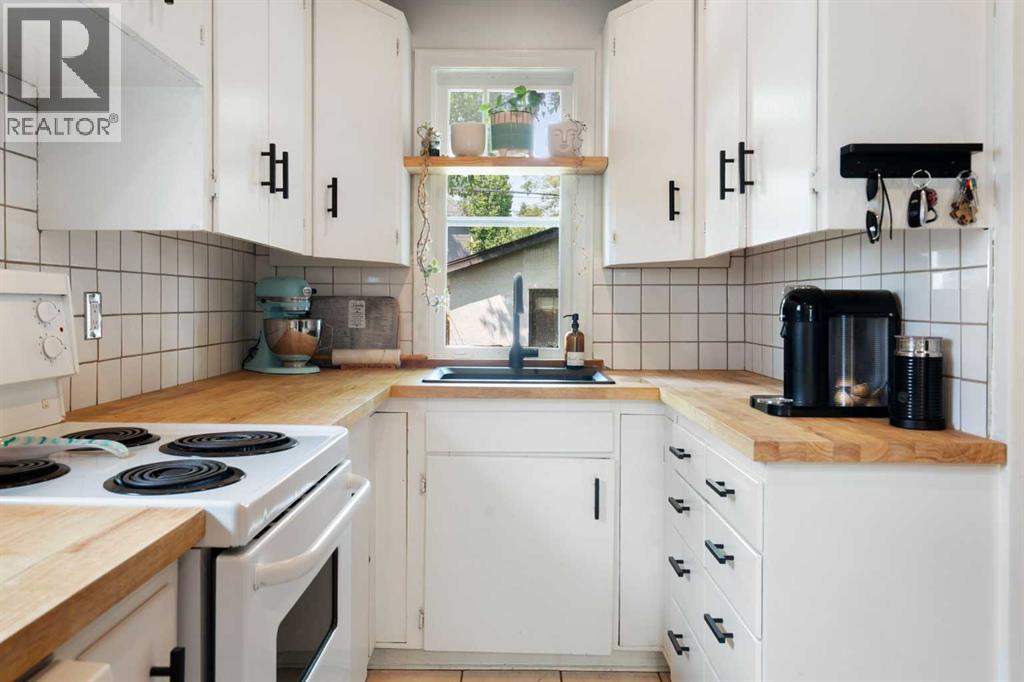 2115 14 Street SW - 13