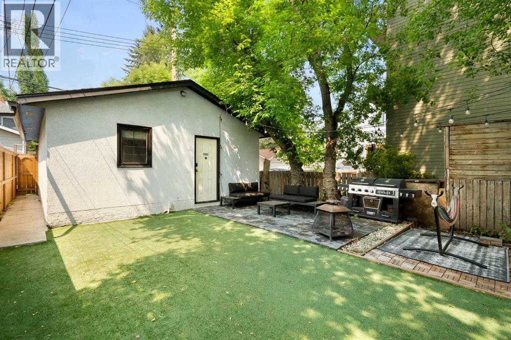 2115 14 Street SW - 32