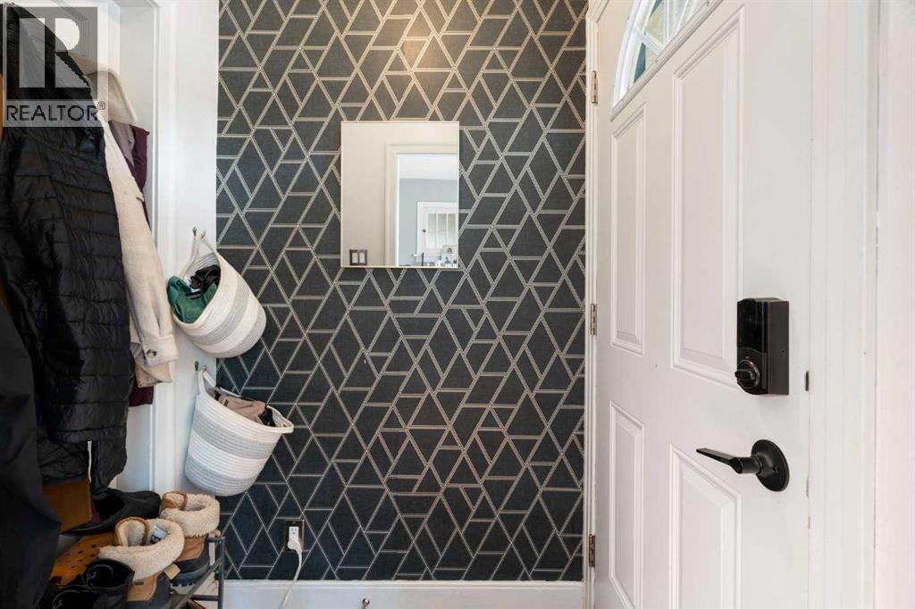 2115 14 Street SW - 4