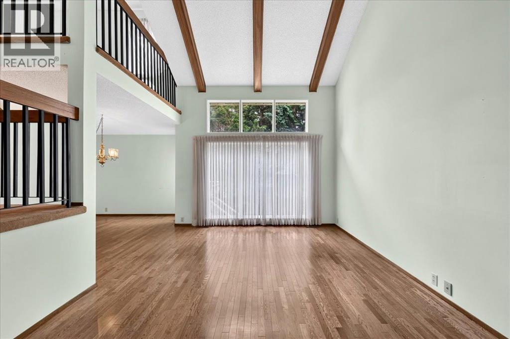 212 Stravanan Bay SW - 13