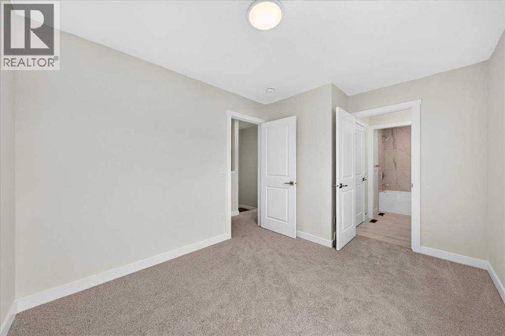 A2330082