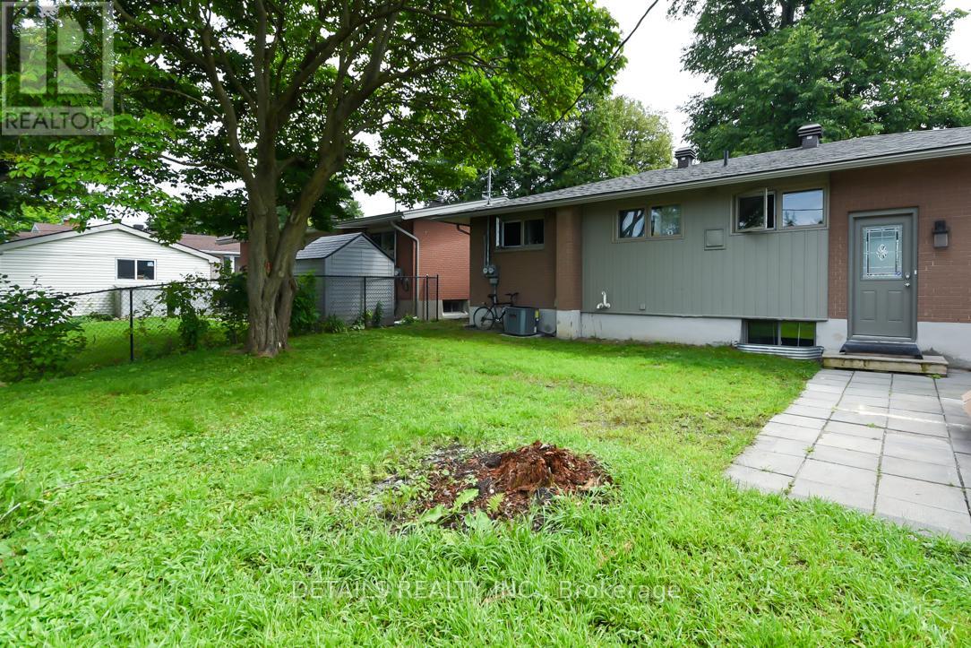 3 Bed, 1 Bath House for Rent in Ottawa – B – 2151 LAMBETH WALK, Ottawa – MLS# X13579842 - Image 27