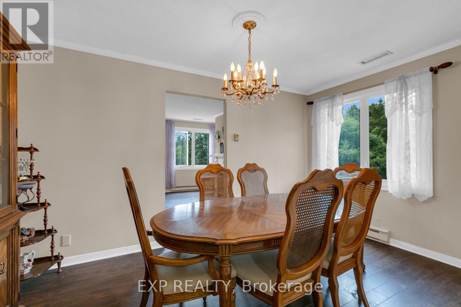 #24 308 STRATAS COURT - 10