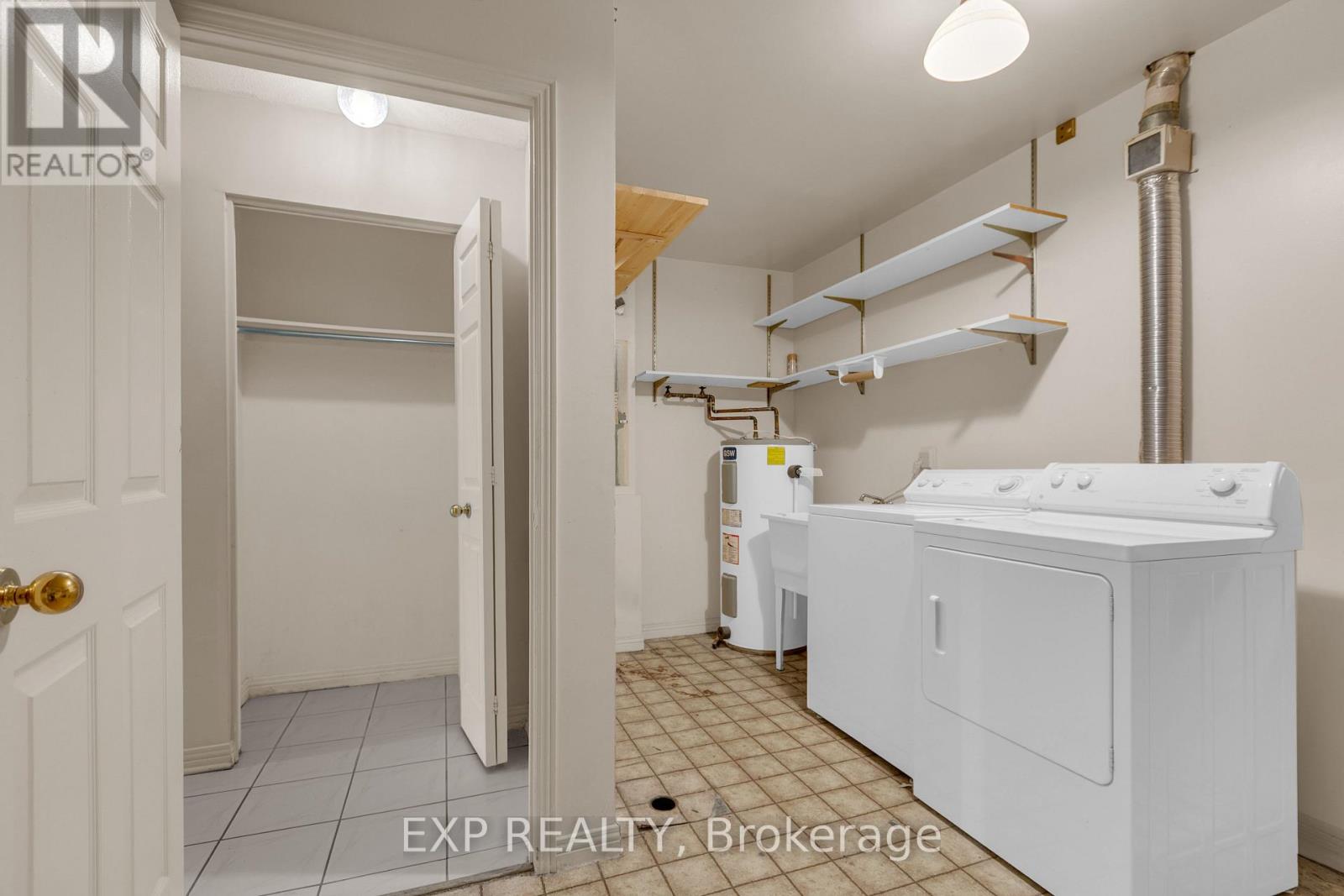 #24 308 STRATAS COURT - 5