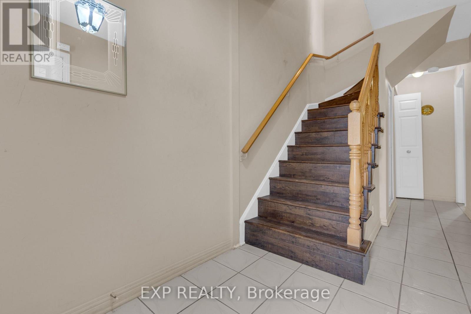 #24 308 STRATAS COURT - 6