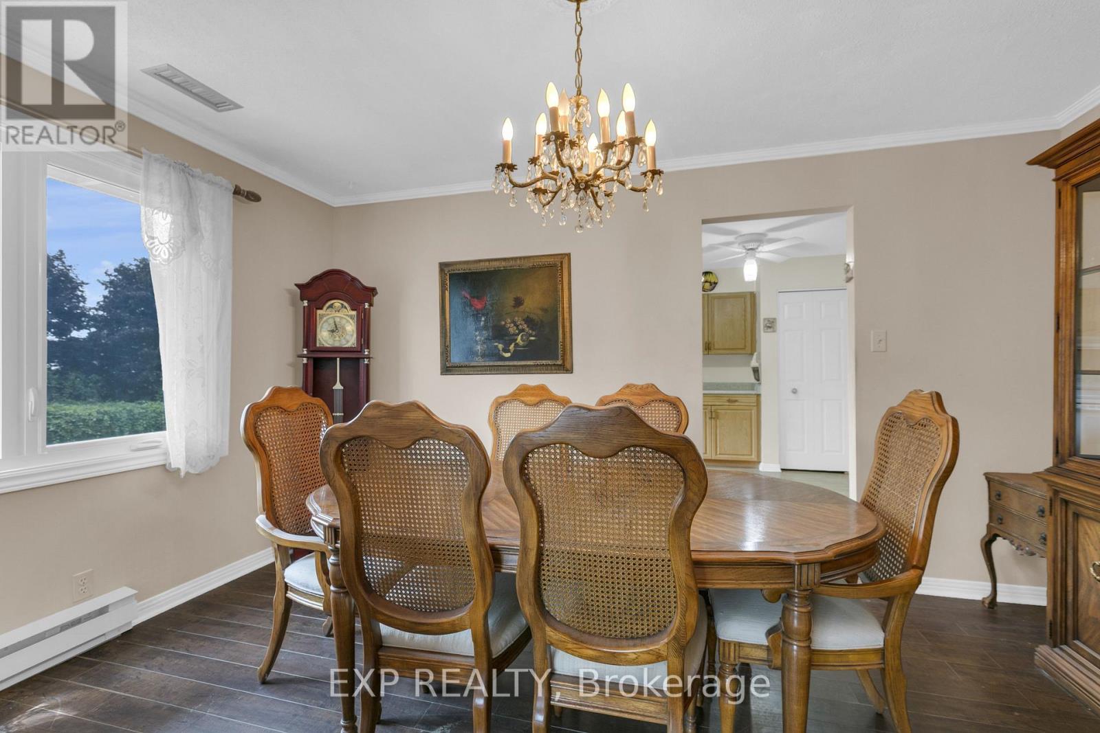 #24 308 STRATAS COURT - 9