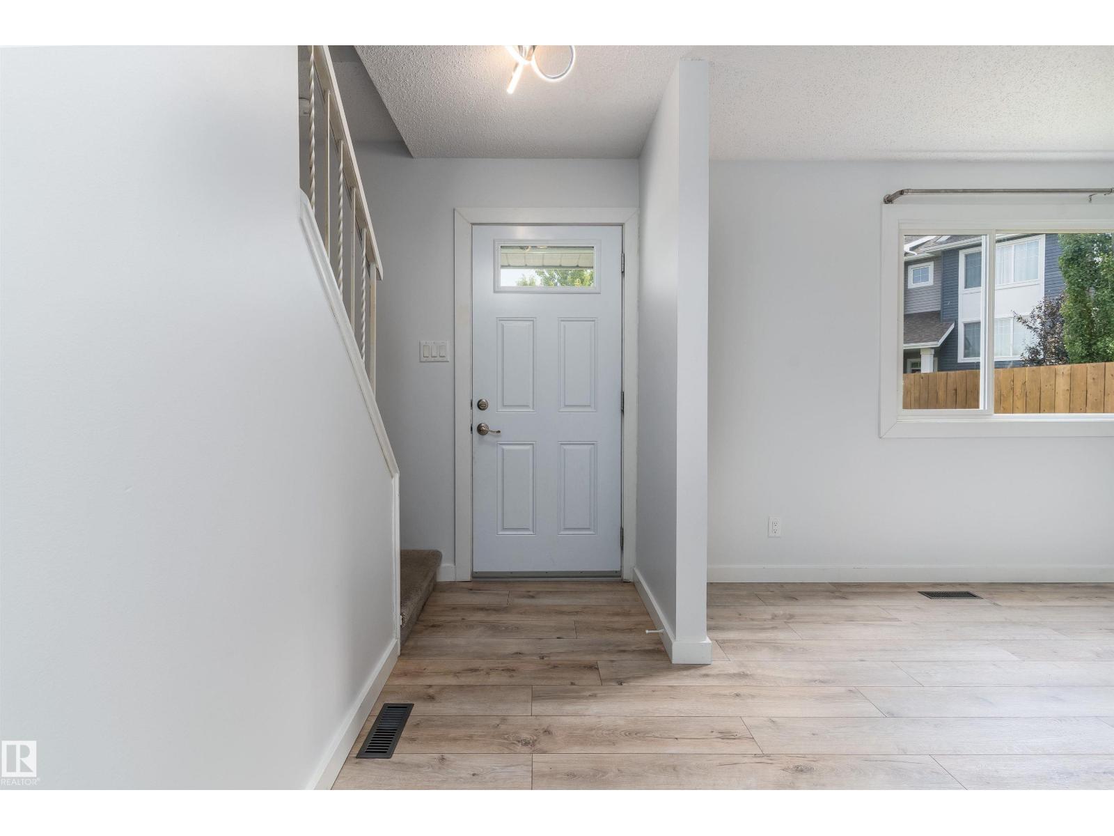 5 MCLEOD PL NW - 7