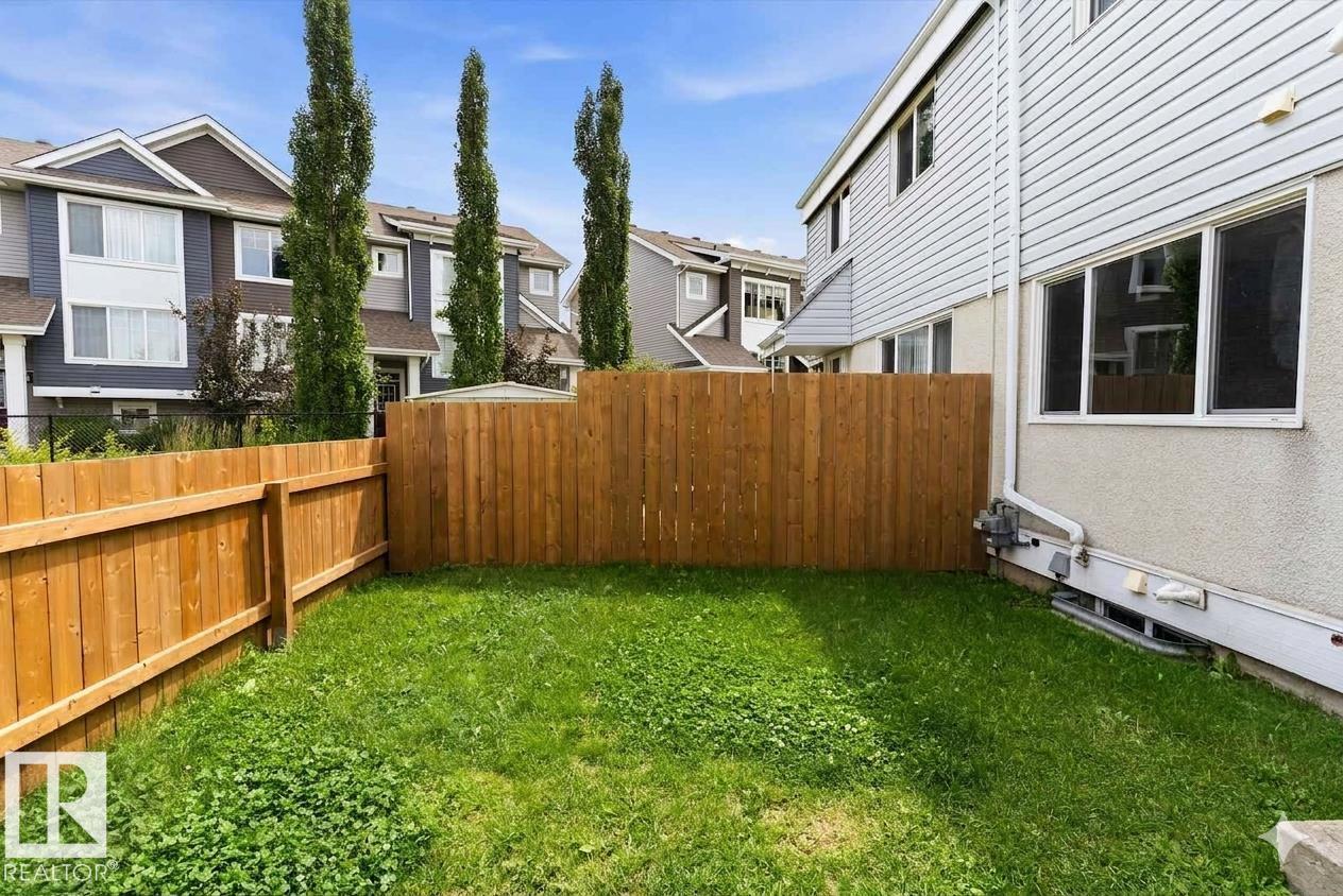 5 MCLEOD PL NW - 32
