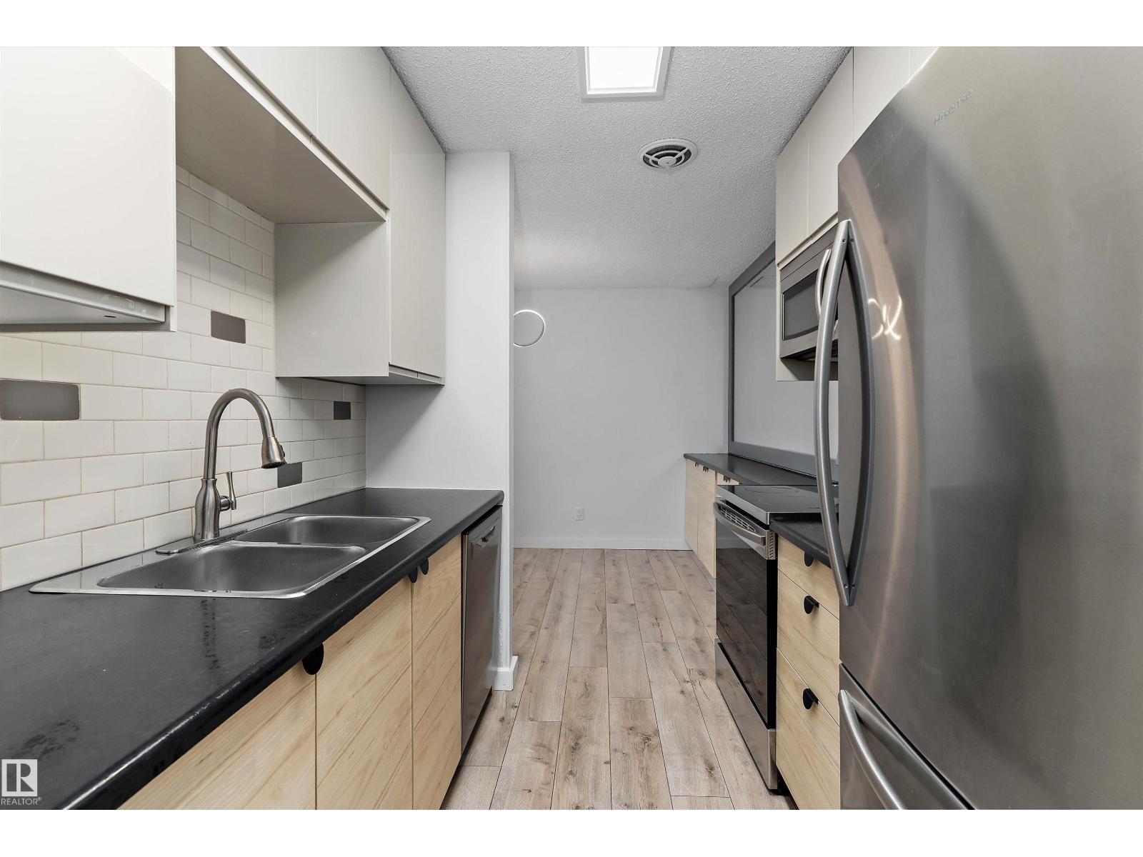 5 MCLEOD PL NW - 13