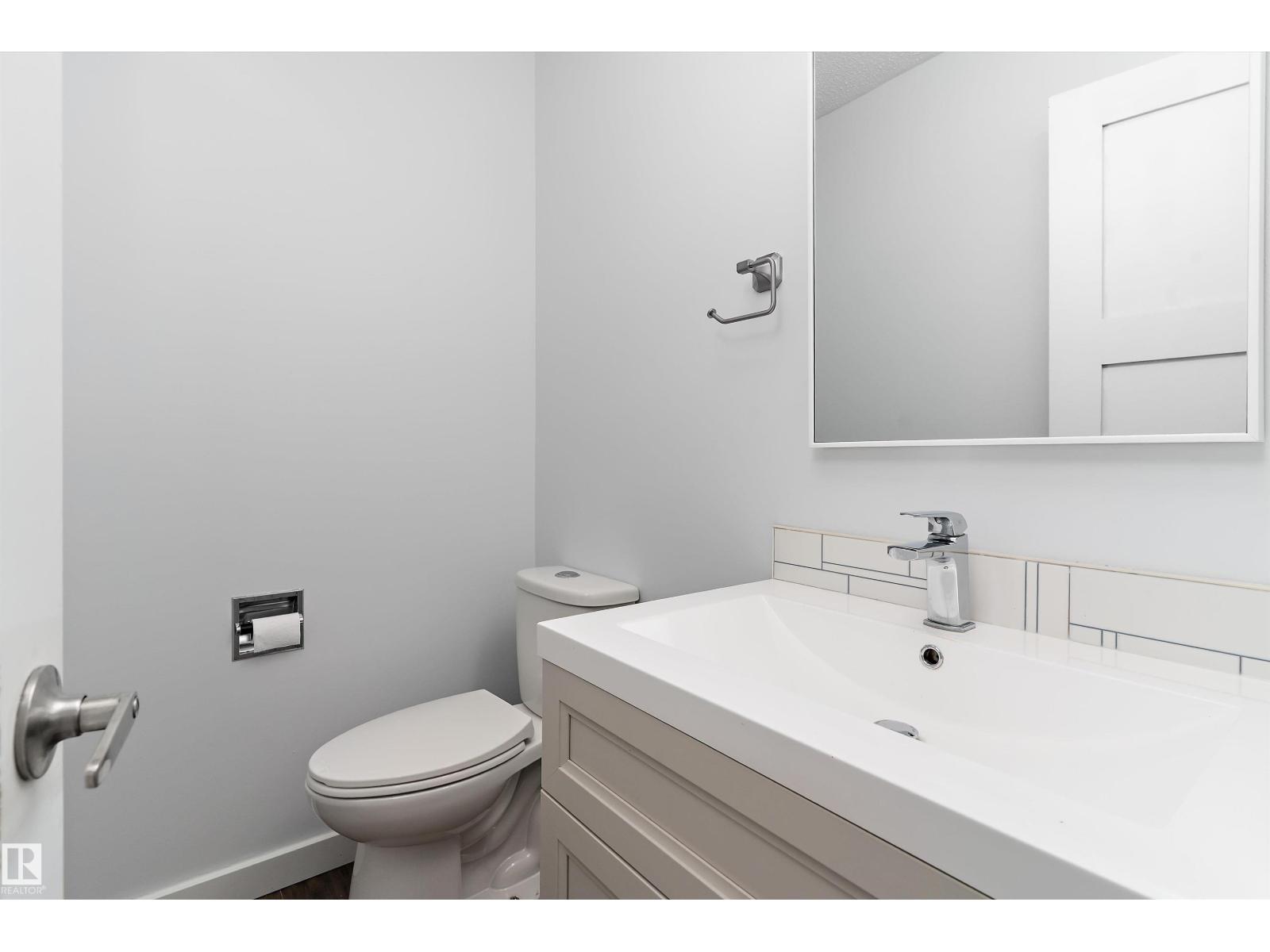 5 MCLEOD PL NW - 14