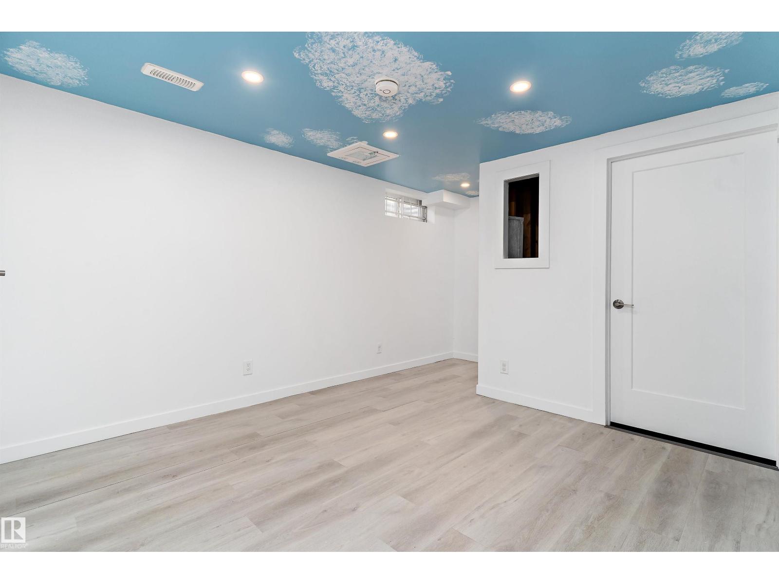 5 MCLEOD PL NW - 26