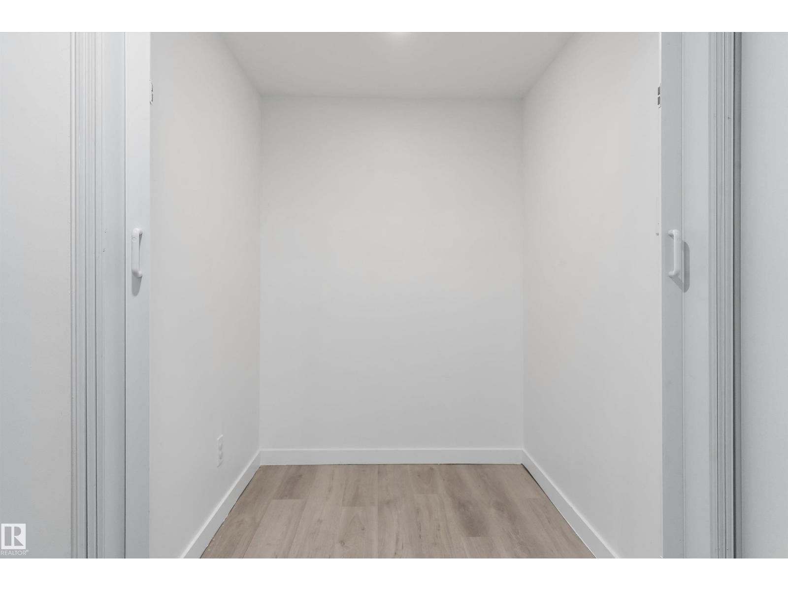 5 MCLEOD PL NW - 27