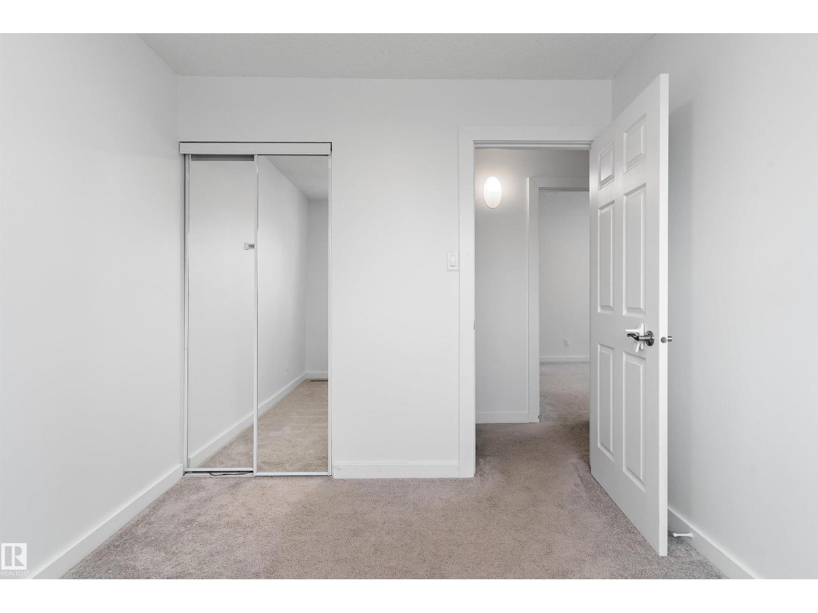 5 MCLEOD PL NW - 22