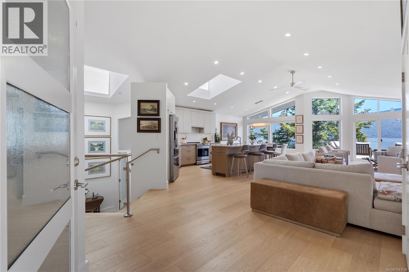 209 Marine Dr - 4