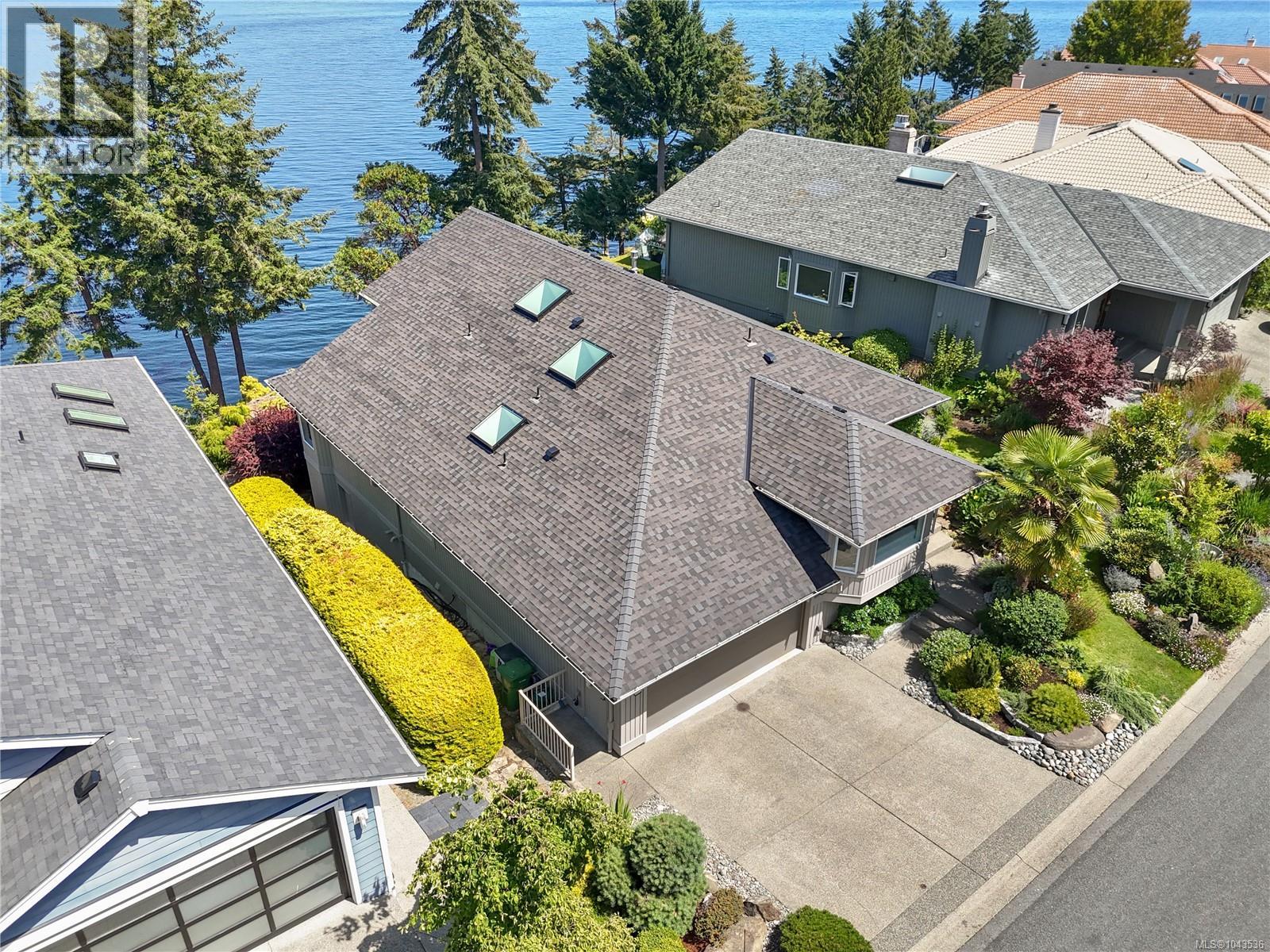 209 Marine Dr - 48