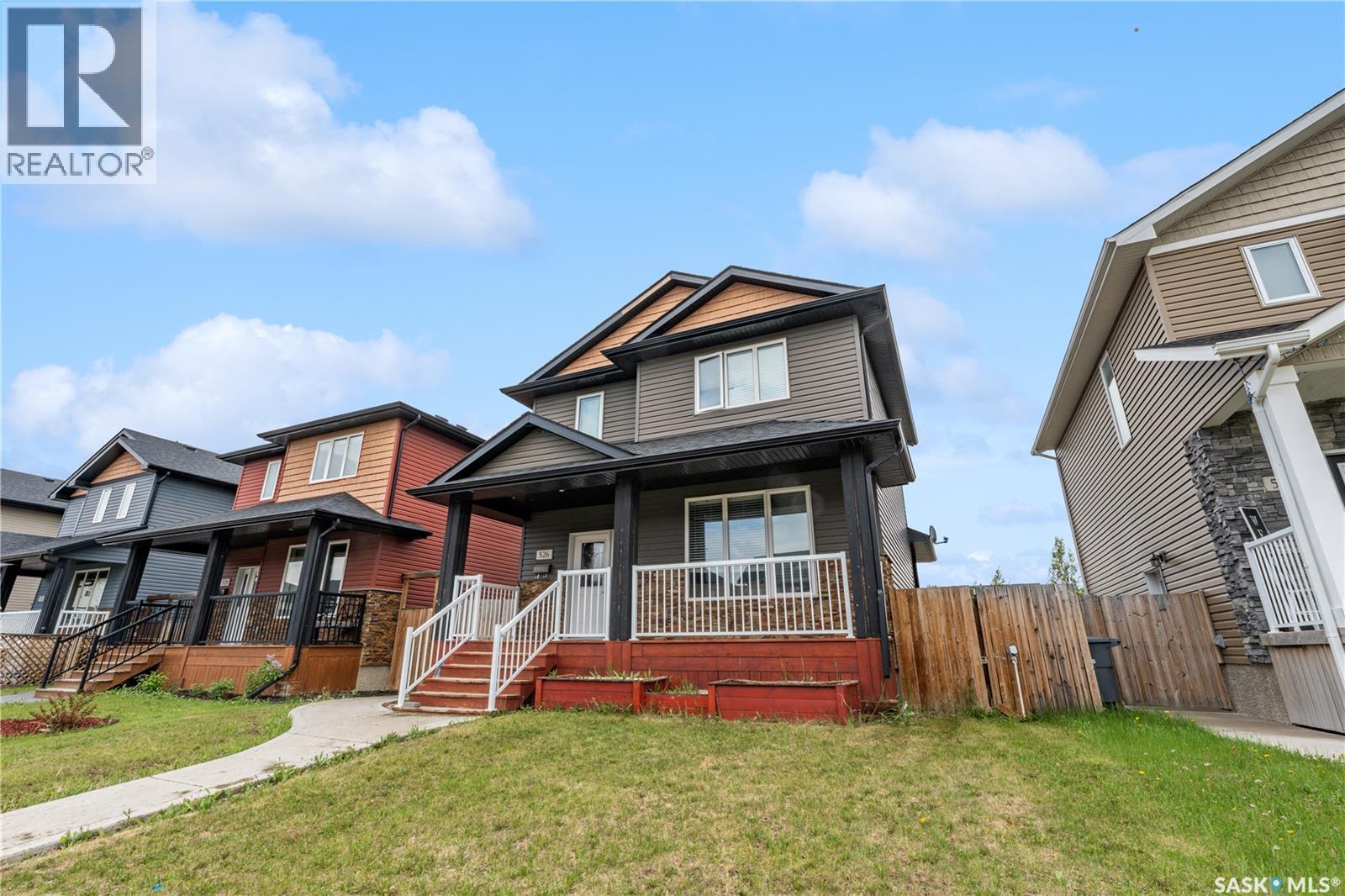 526 Maple CRESCENT - Image 3