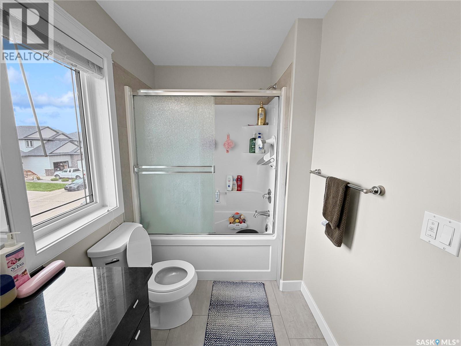 526 Maple CRESCENT - Image 34