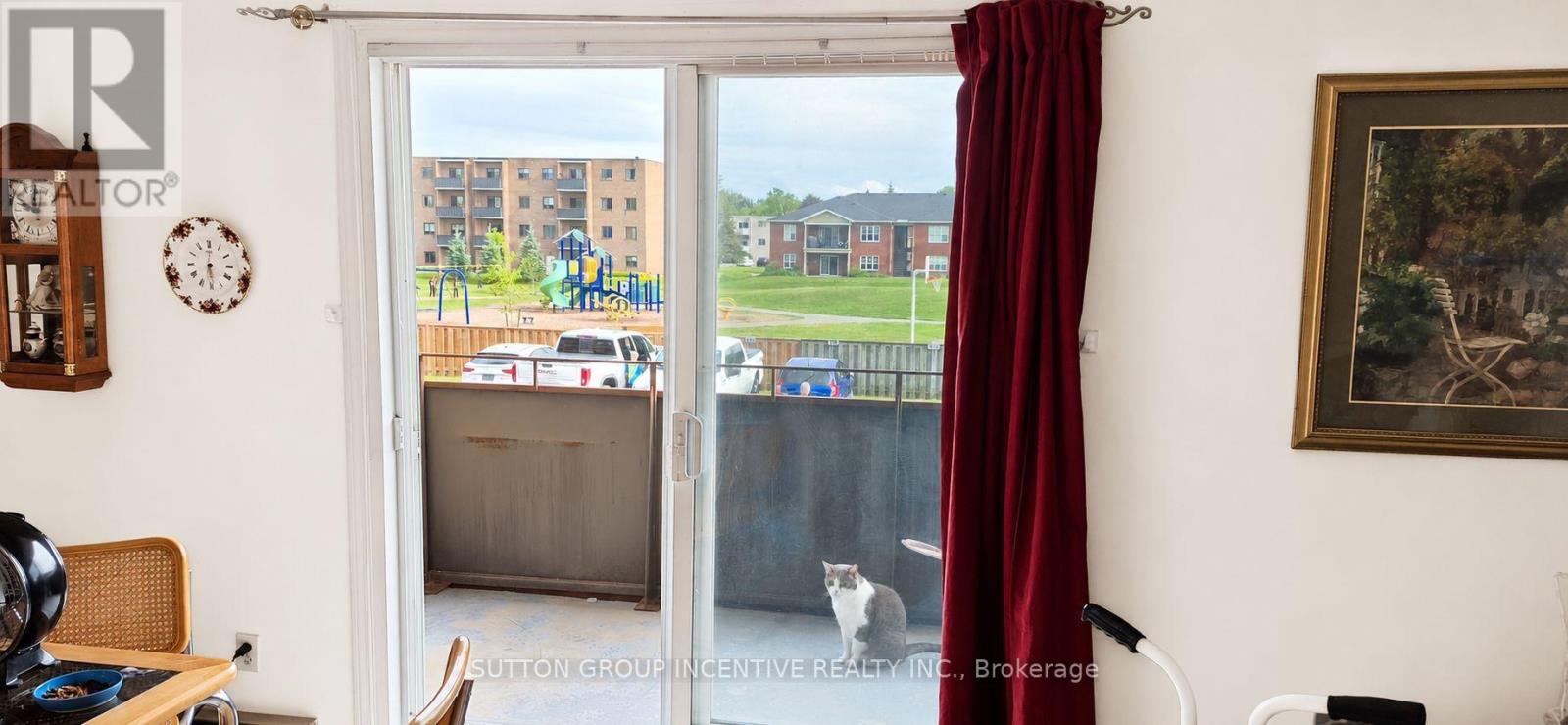 #206 184 EIGHTH STREET - Image 12