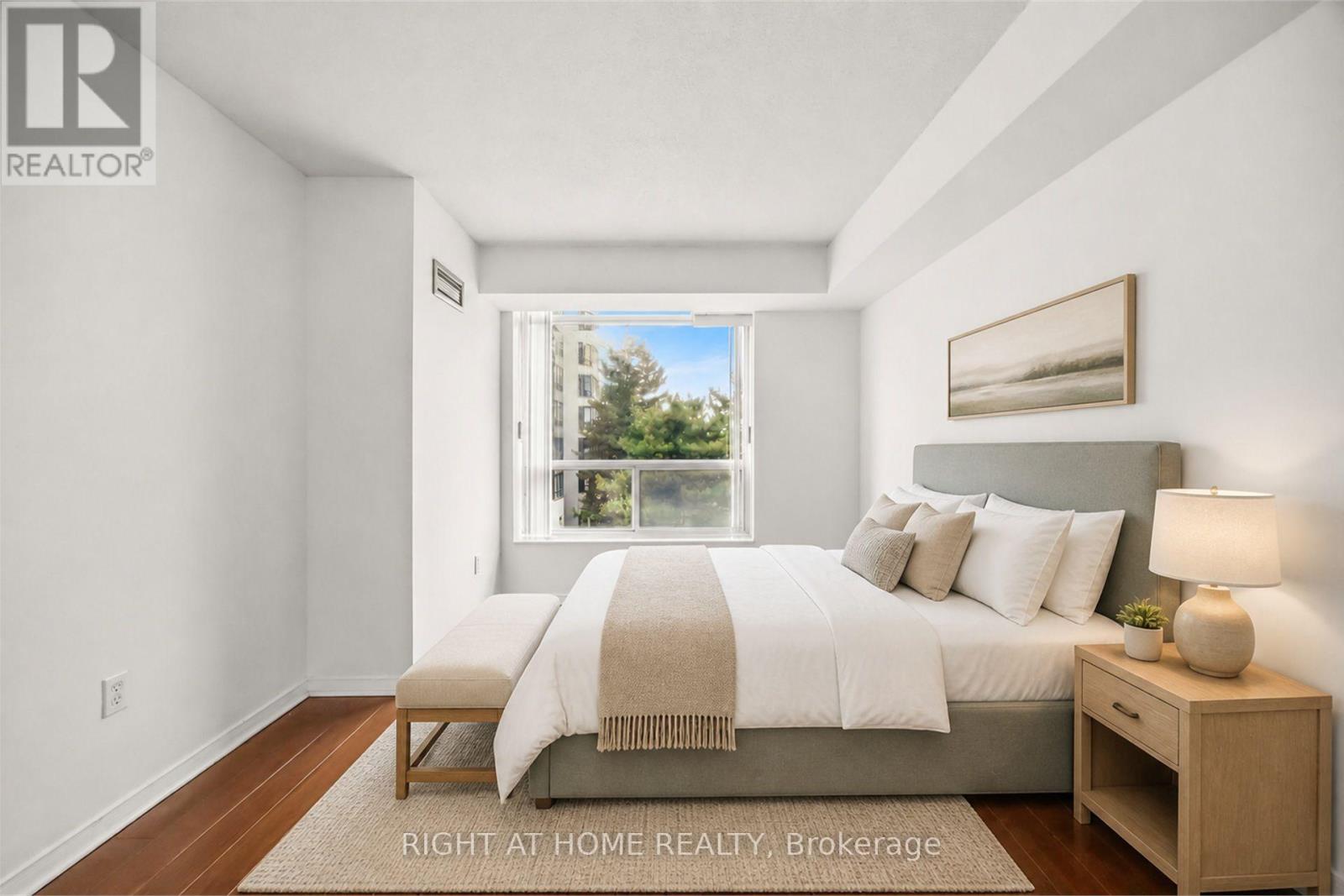 #408 8 PEMBERTON AVENUE - Image 26