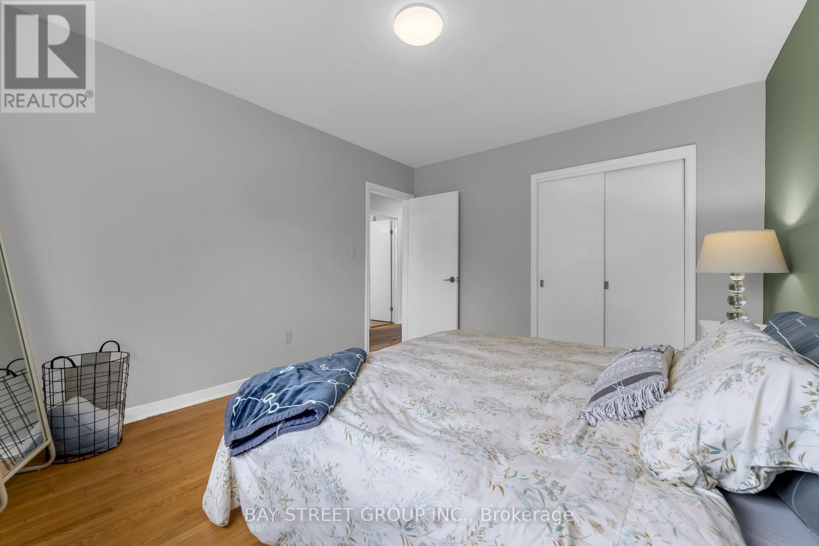8 GLENBARR ROAD - 17