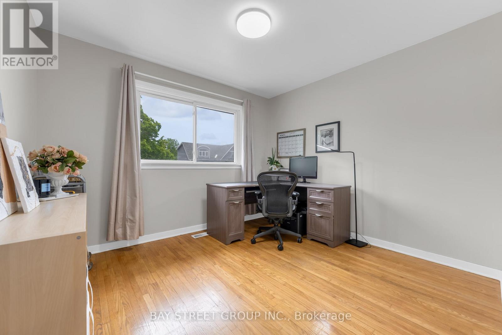 8 GLENBARR ROAD - 20
