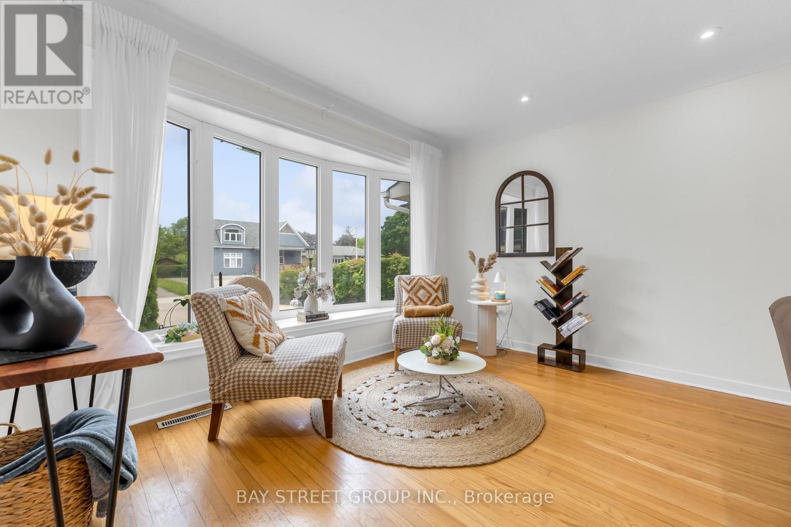 8 GLENBARR ROAD - 4