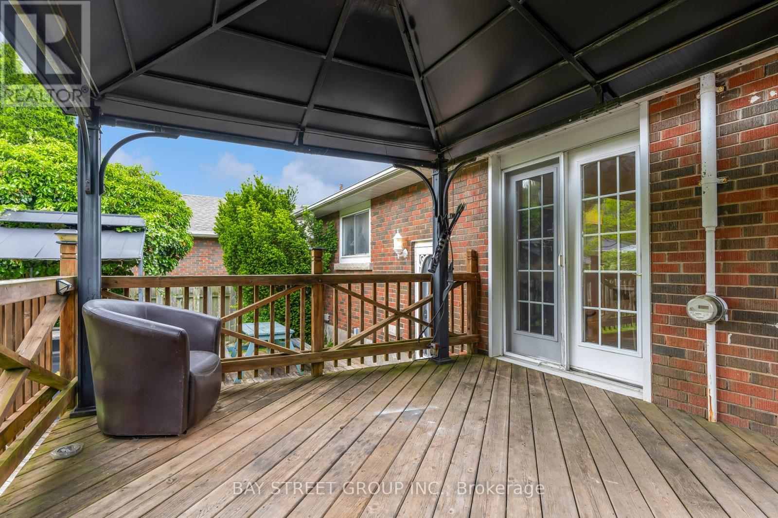 8 GLENBARR ROAD - 36