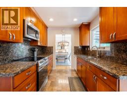1062 Spar Drive, Coquitlam, BC V3H3G8 Photo 11