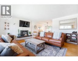 1062 Spar Drive, Coquitlam, BC V3H3G8 Photo 6