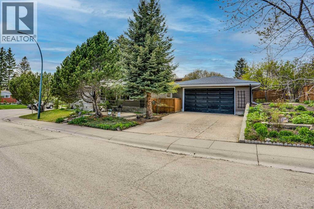 2704 Chandler Road NW - 2