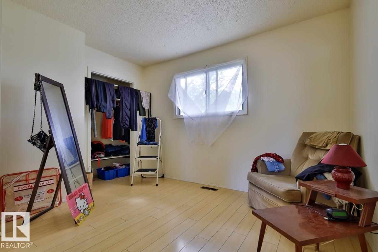 8704 8708 117 AV NW NW - 13