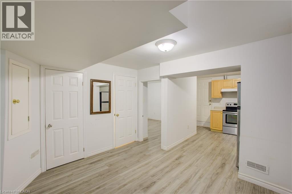 271 HIGHBROOK Crescent - 36