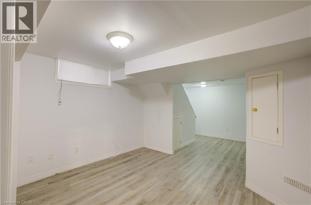 271 HIGHBROOK Crescent - 37