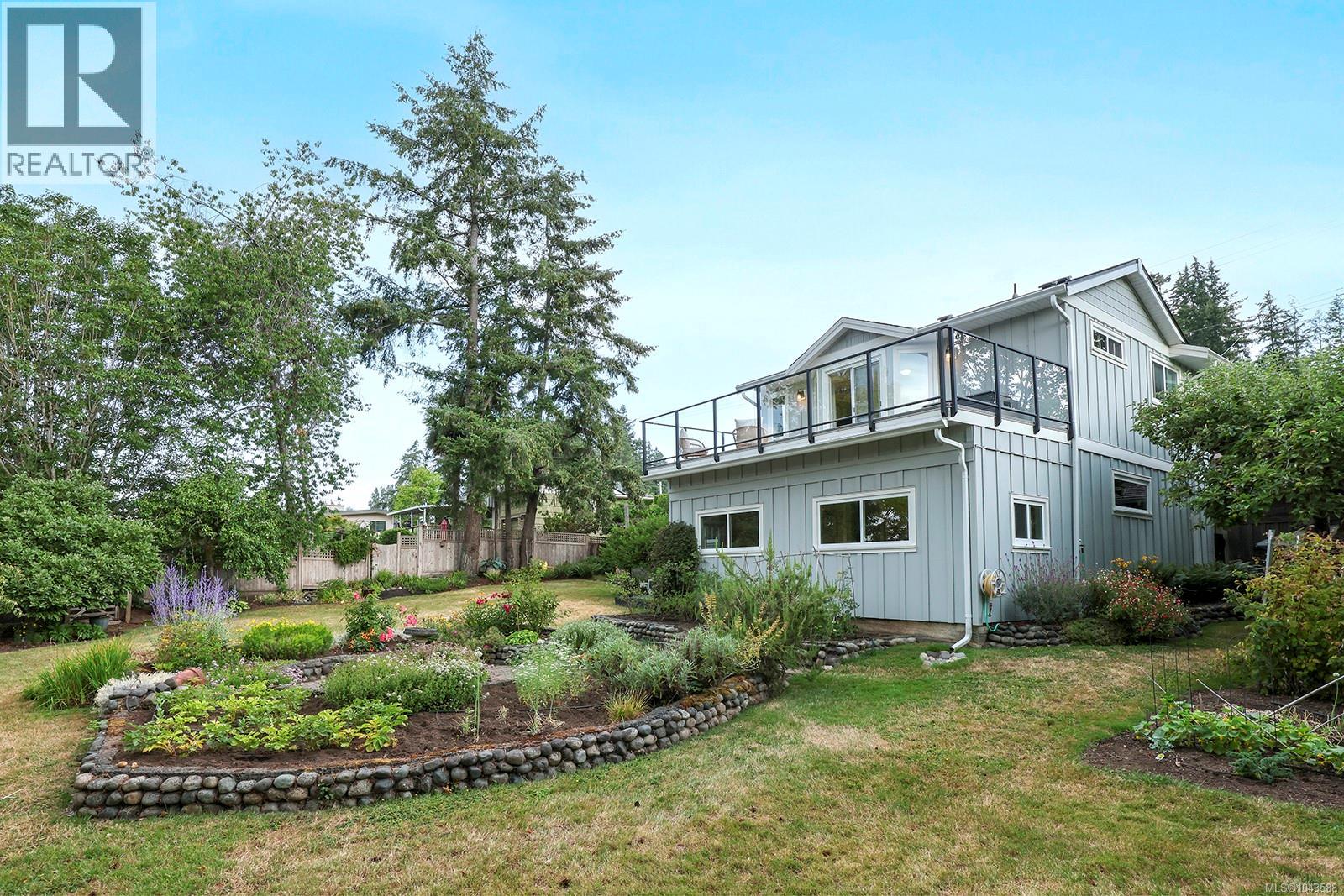 1911 Comox Ave - 45