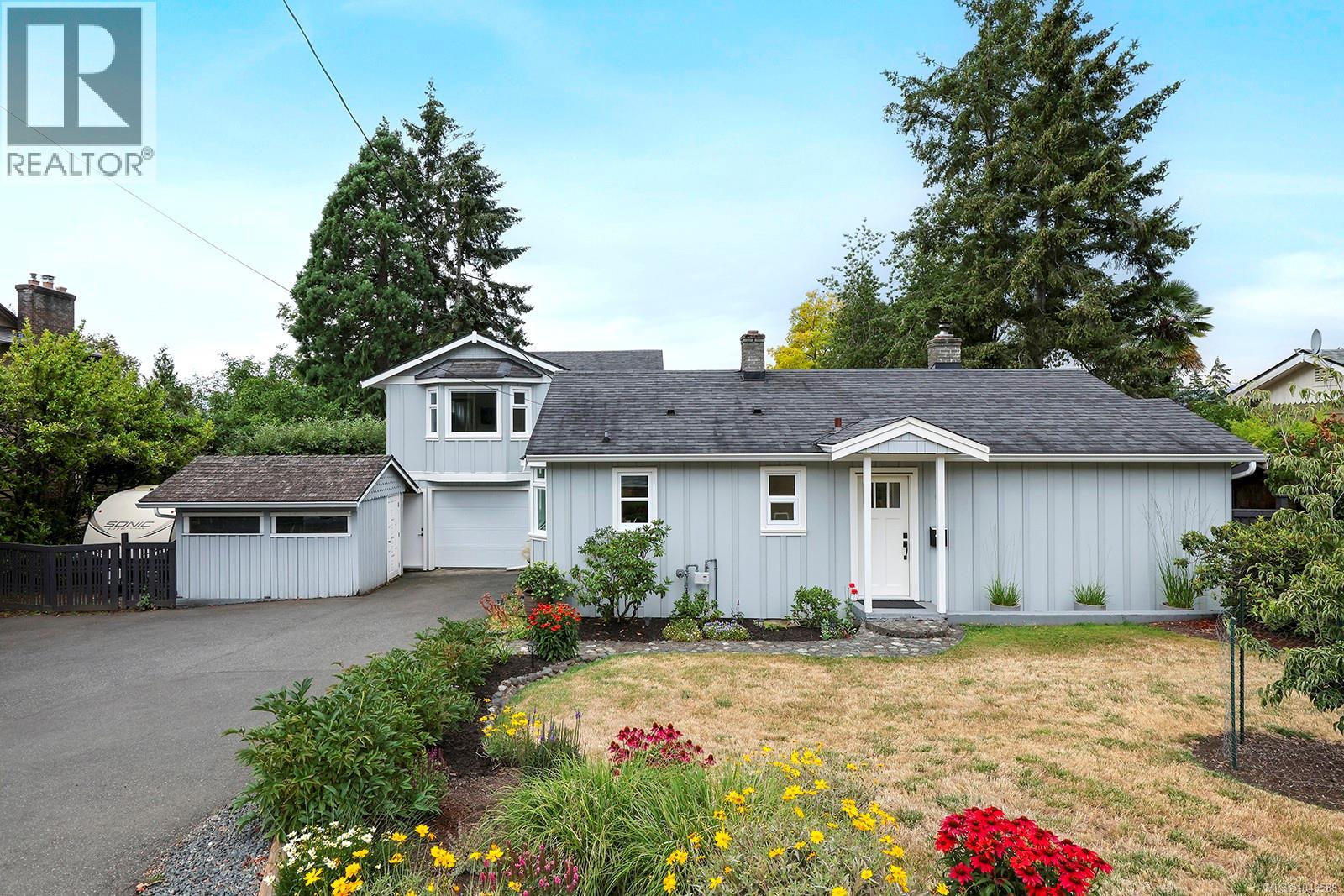 1911 Comox Ave - 1