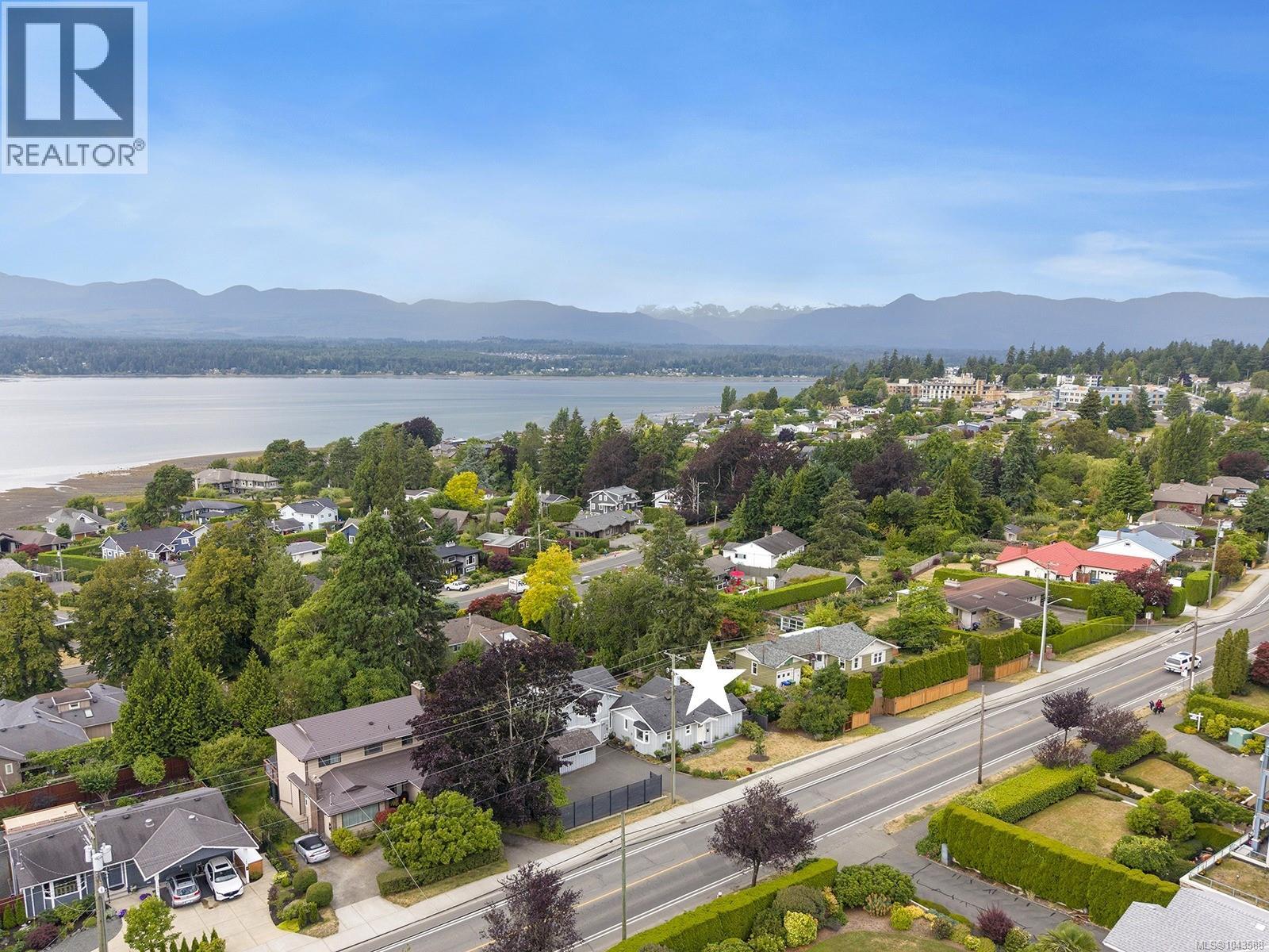 1911 Comox Ave - 50
