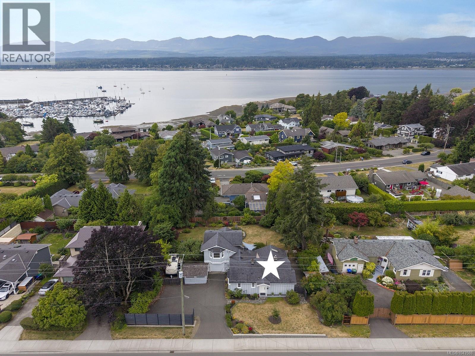 1911 Comox Ave - 13