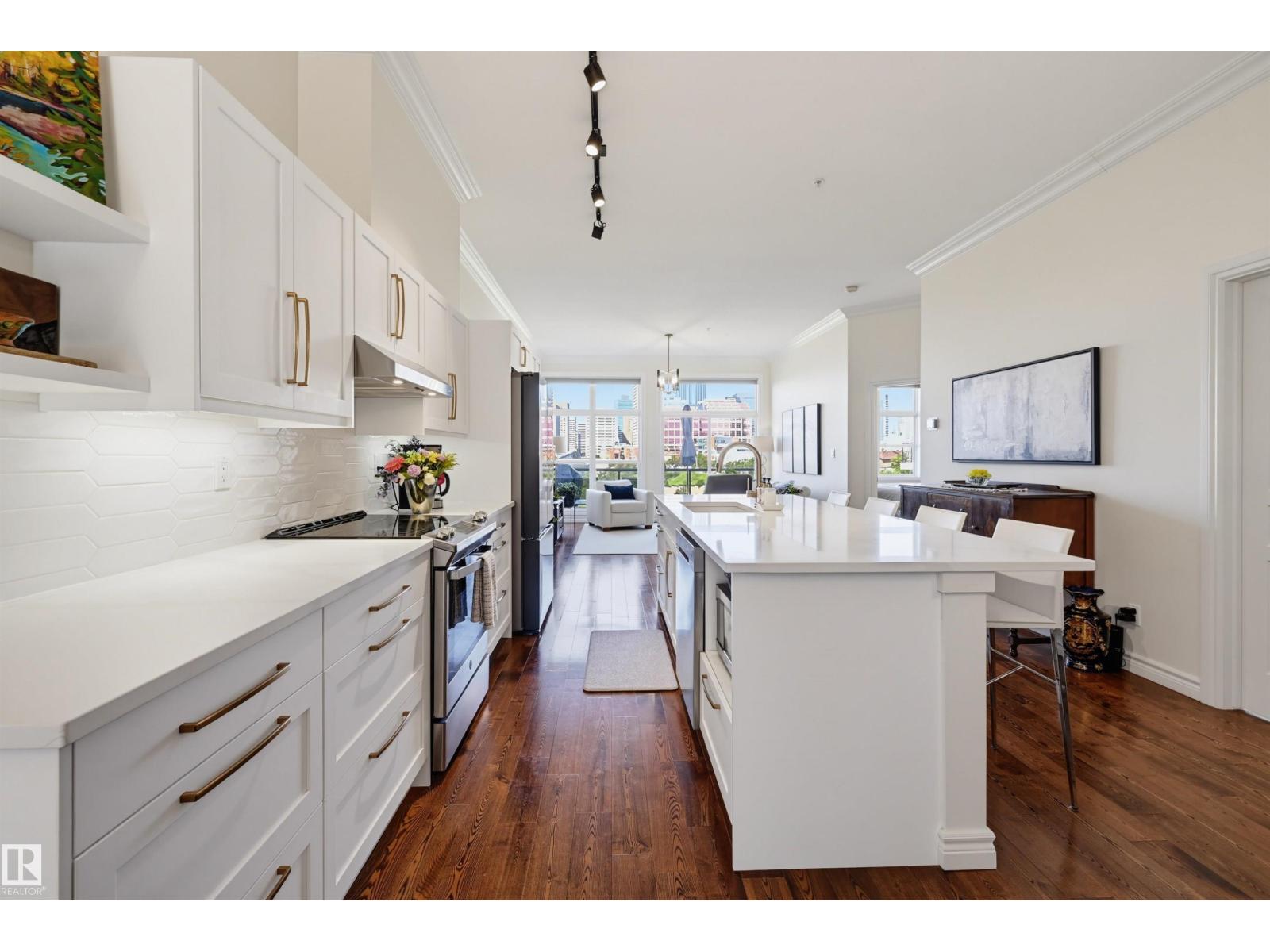#511 9503 101 AV NW - 9