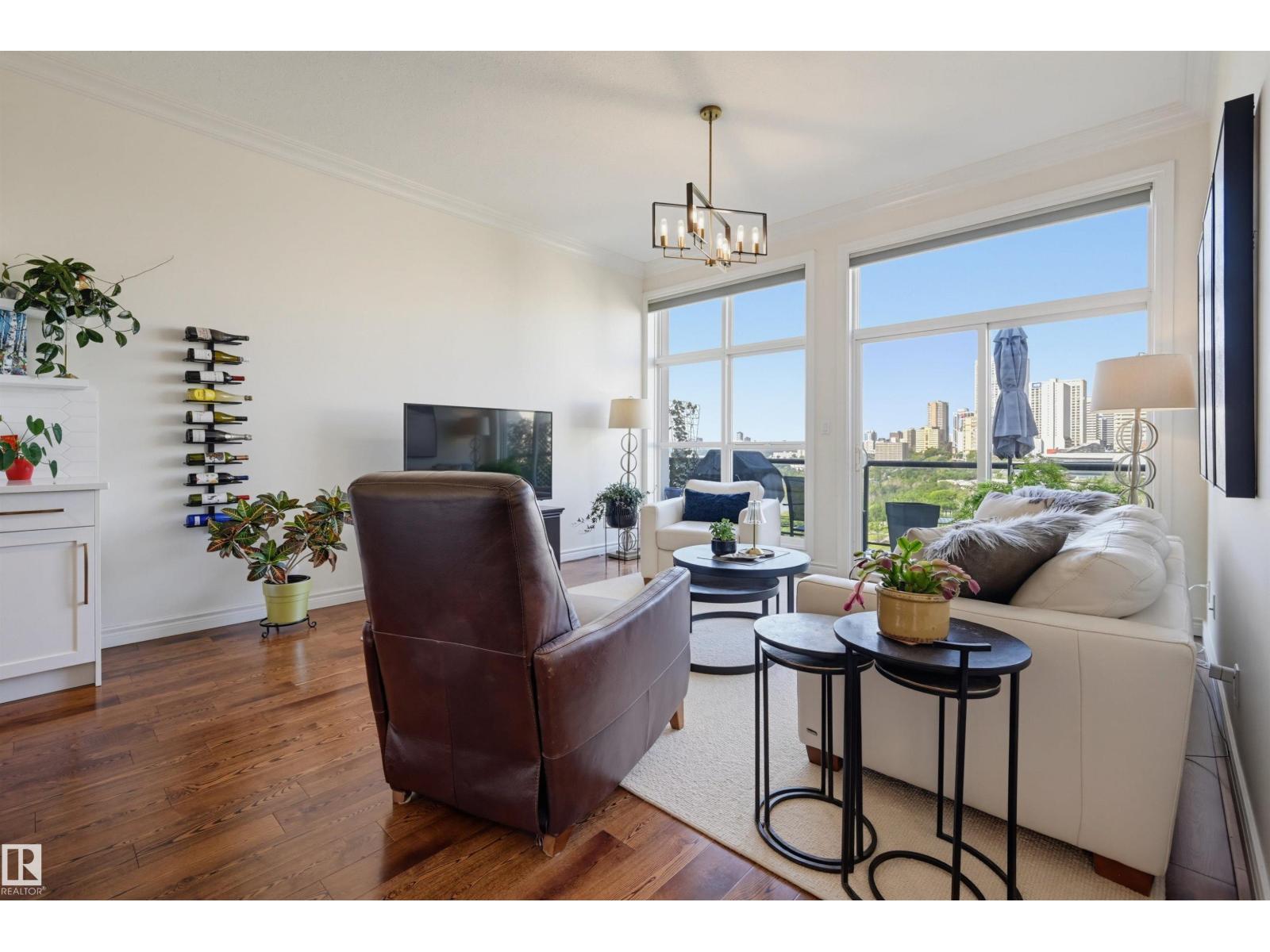 #511 9503 101 AV NW - 17