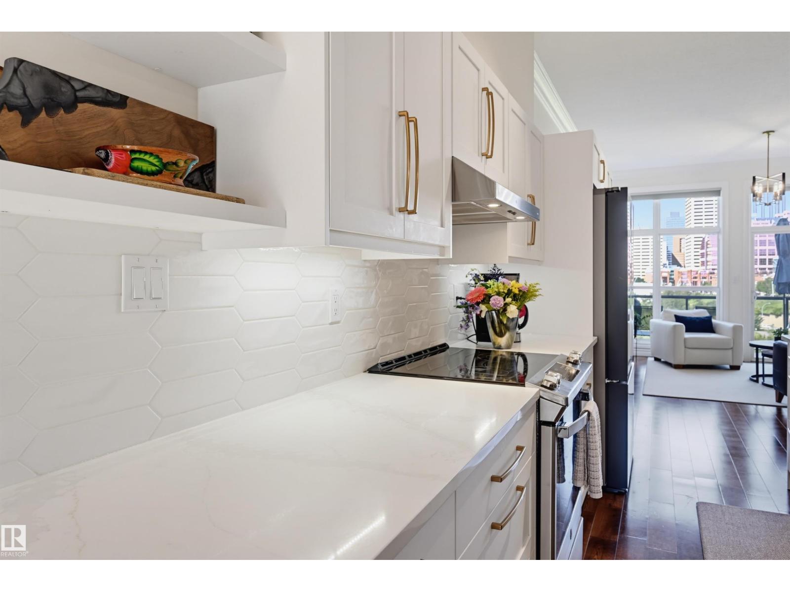 #511 9503 101 AV NW - 11