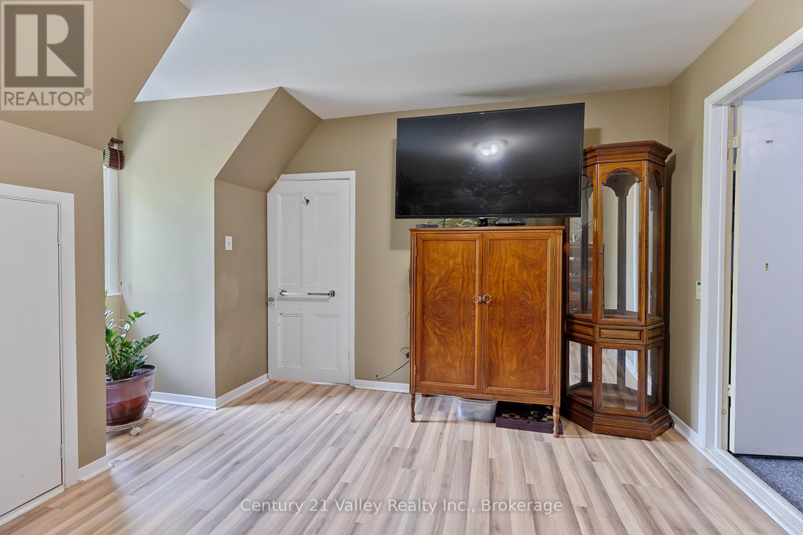 311 SUPPLE STREET - 29