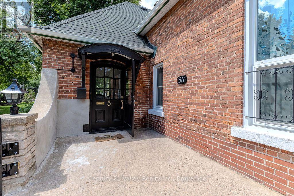 311 SUPPLE STREET - 5