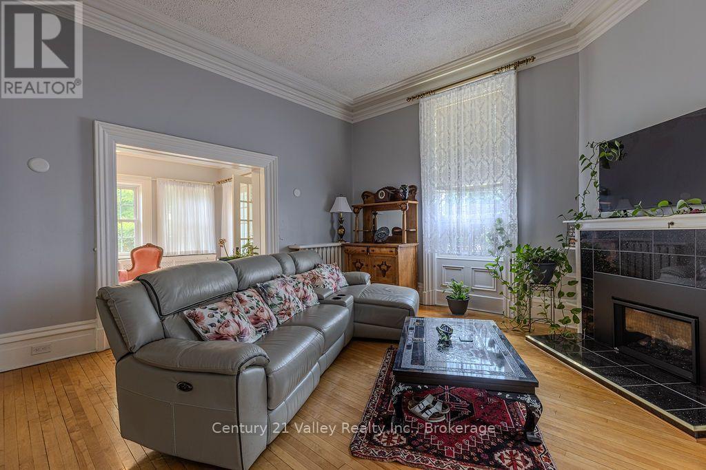 311 SUPPLE STREET - 9