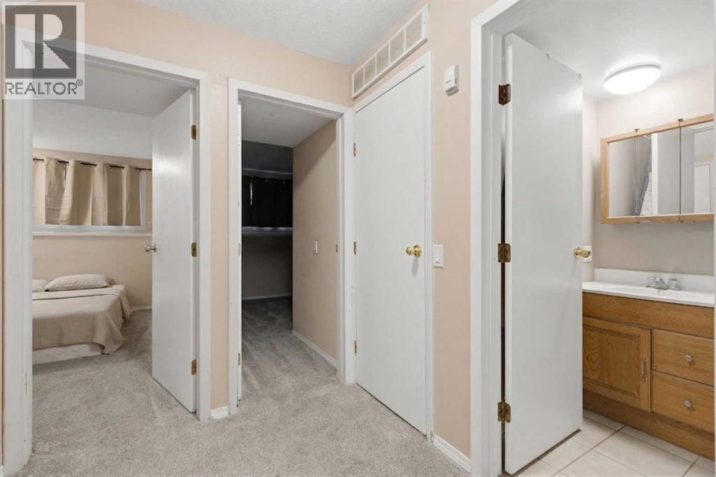 6333/6335 24 Avenue NE - 12