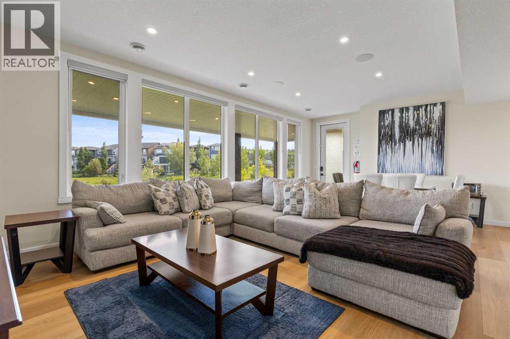 1104 Cranbrook Gardens SE - 29