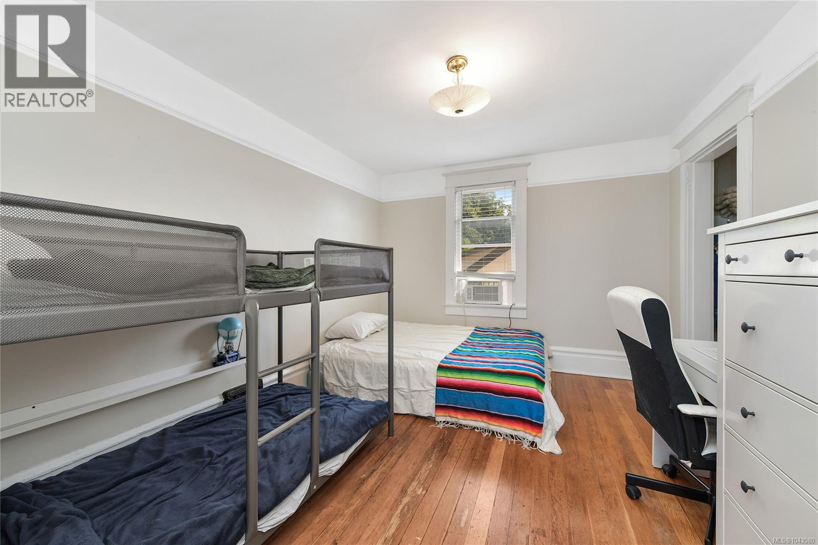1597 Monterey Ave - 19