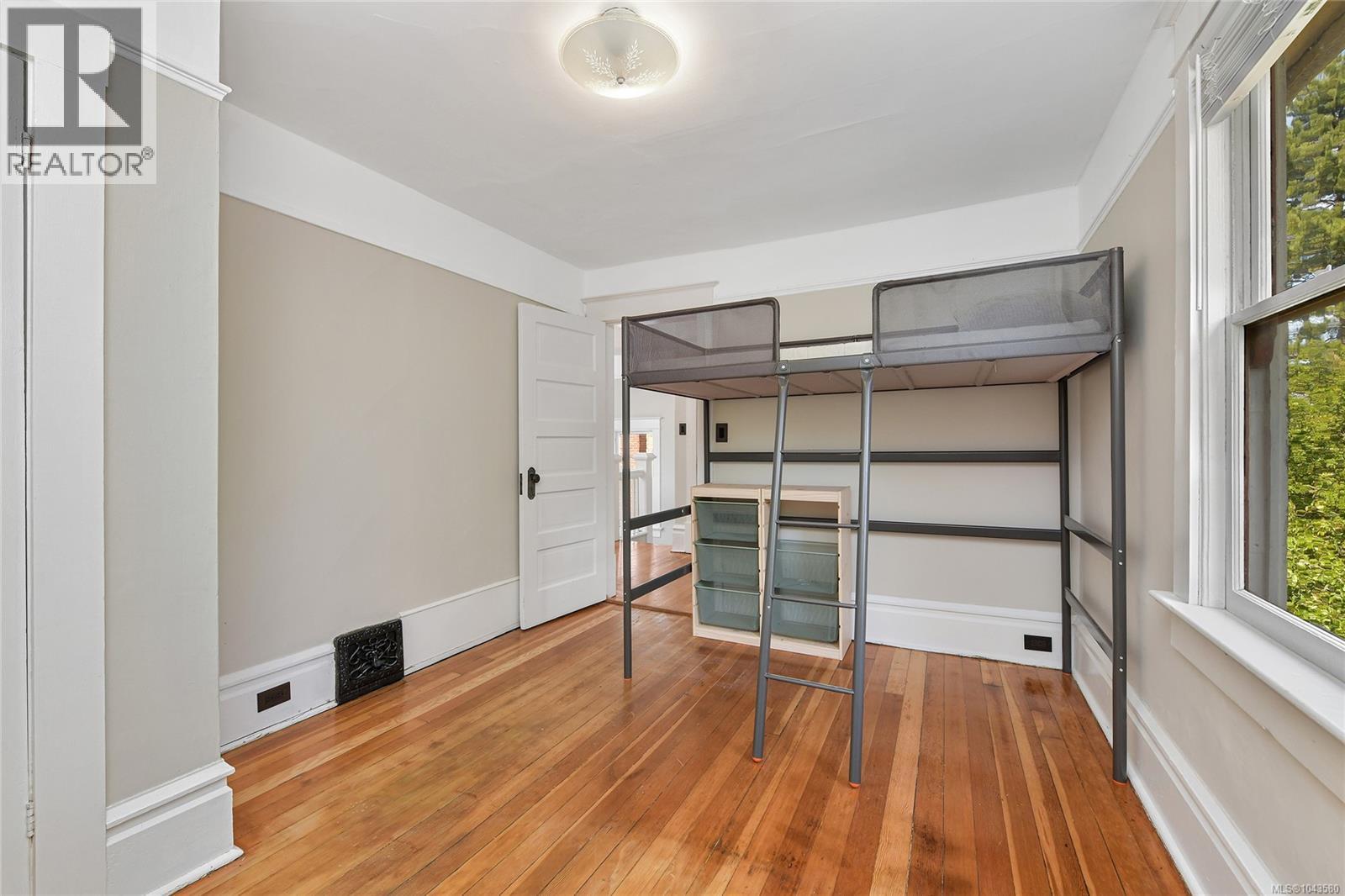 1597 Monterey Ave - 20
