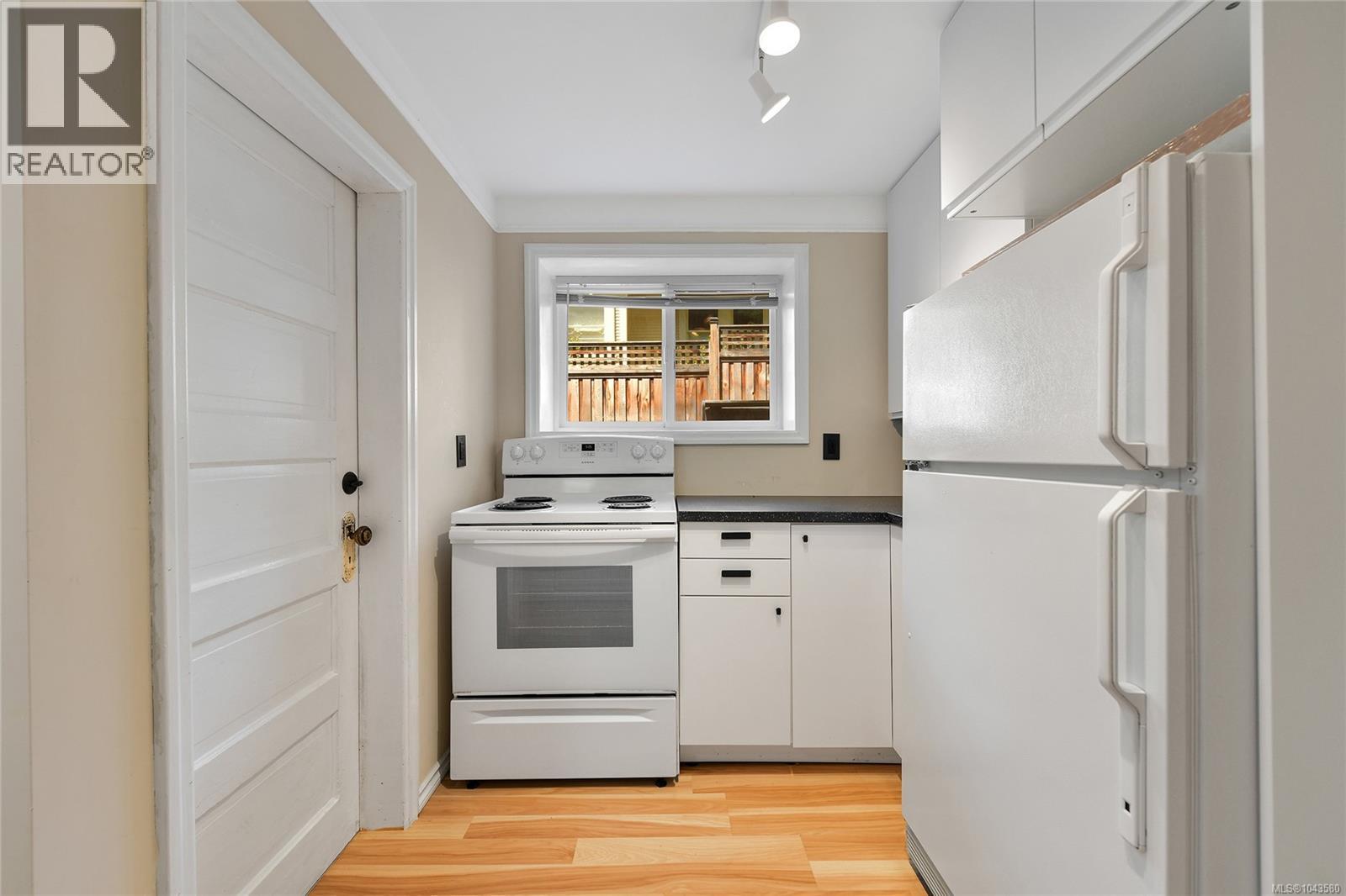 1597 Monterey Ave - 24