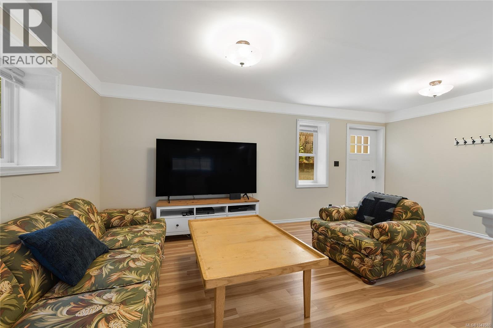 1597 Monterey Ave - 27
