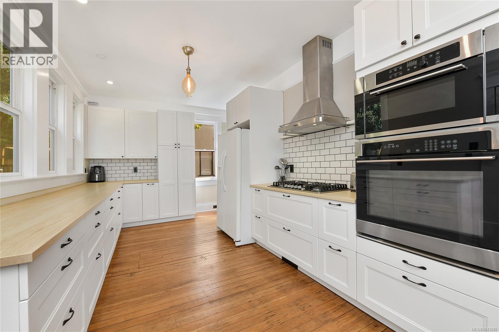 1597 Monterey Ave - 5